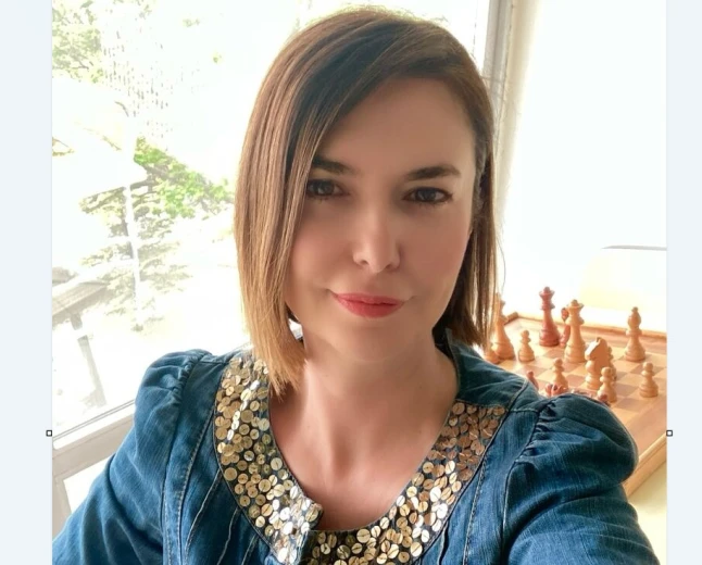 Şenay Ekin: Spikerlikten diksiyon eğitimine uzanan yolculuk